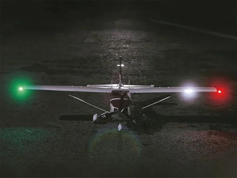 Photography Training - เครื่องบินฝึกบิน FMS Cessna 182 ขนาด 1500